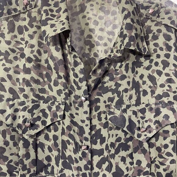 Rock and Republic Women's Button-up Animal Print Polyester Shirt Size M - Picture 10 of 15